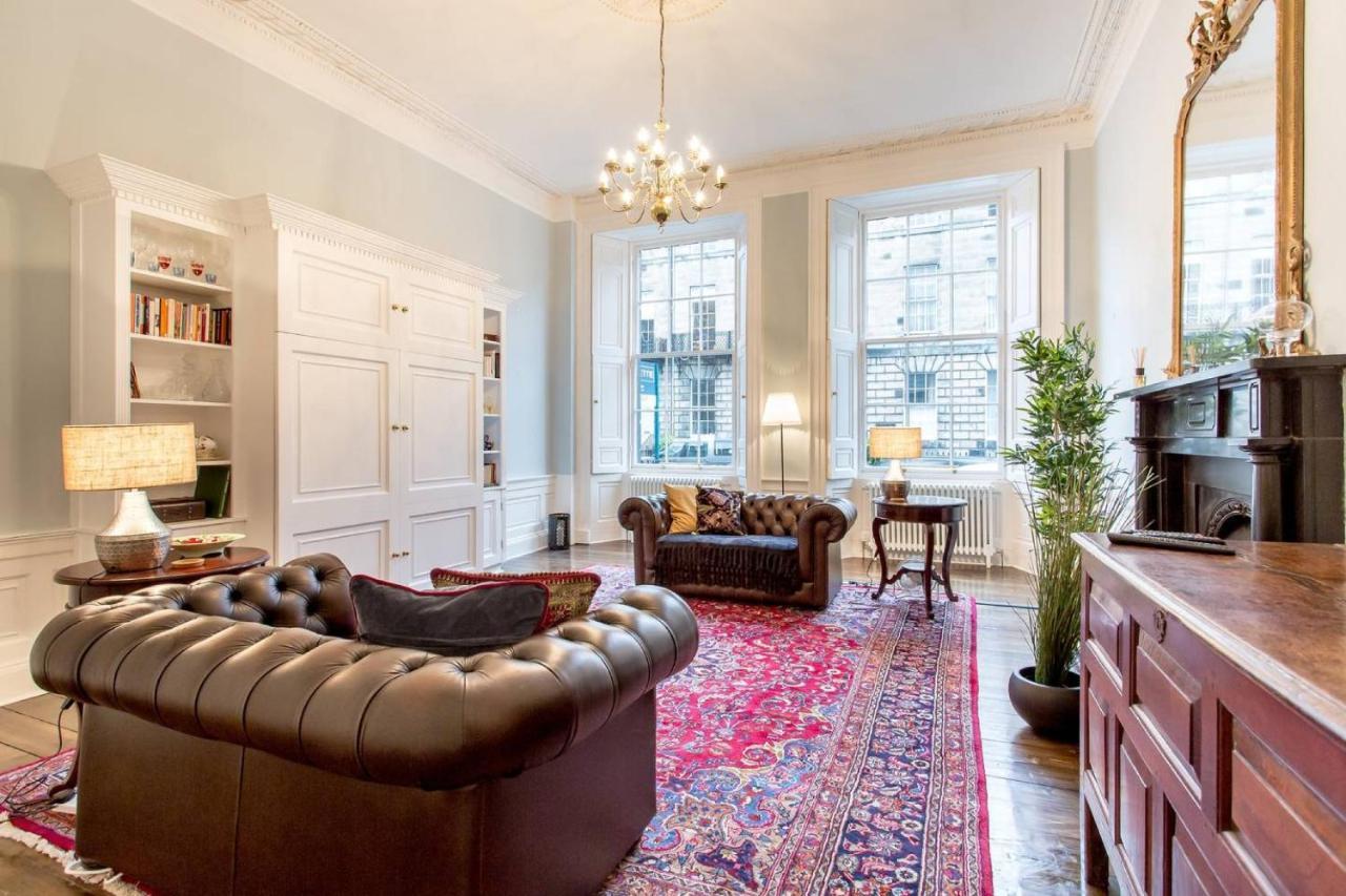 אדינבורו Joivy Converted Flat In Historic Building In New Town מראה חיצוני תמונה